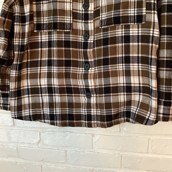 Treasure & Bond Olive, Black and Cream Plaid Shacket - M - Picture 5 of 7